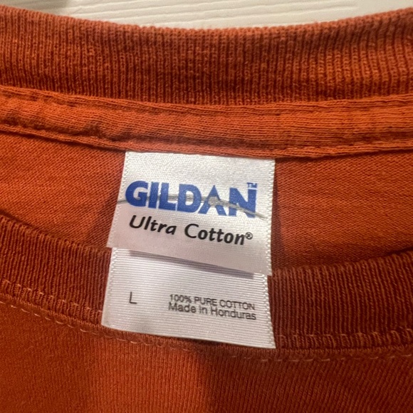 NWOT-University of Texas “Mimi” t-shirt - Picture 3 of 4